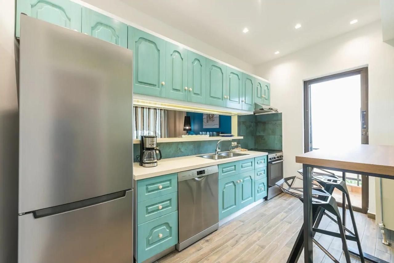 Glyfada Glass-Walled Designed Apt Athene Buitenkant foto